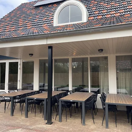 Familie Versantvoort 3* Handel