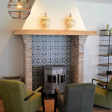 Familie Versantvoort Bed & Breakfast 3*