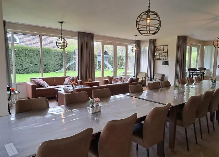 Familie Versantvoort Bed and Breakfast 3*